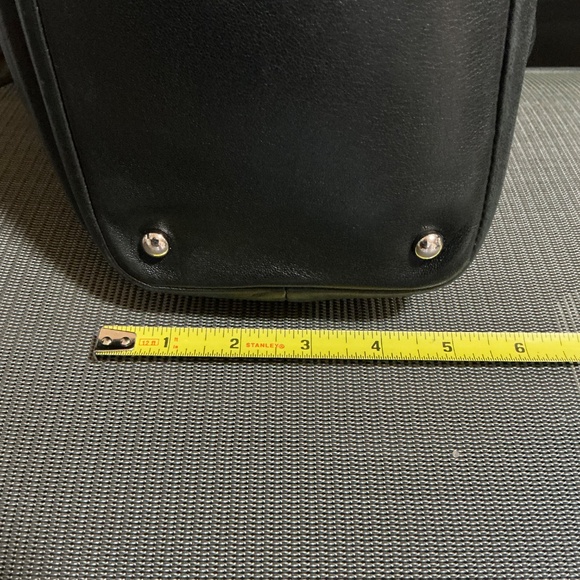 Chanel wild stitch bucket bag - Picture 11 of 15